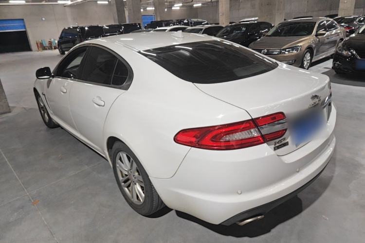 Used Jaguar XF 2015 XF 2.0T Prestige Edition Exterior 2