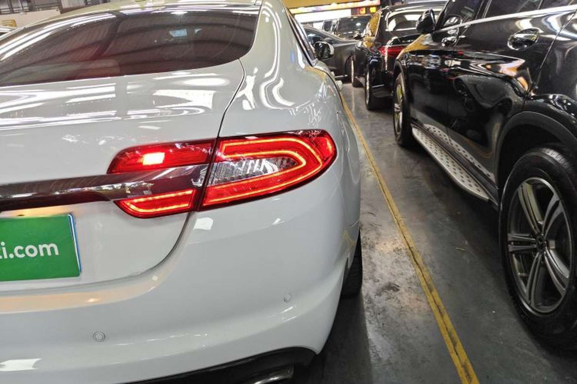 Used Jaguar XF 2015 XF 2.0T Luxury Edition Exterior 3
