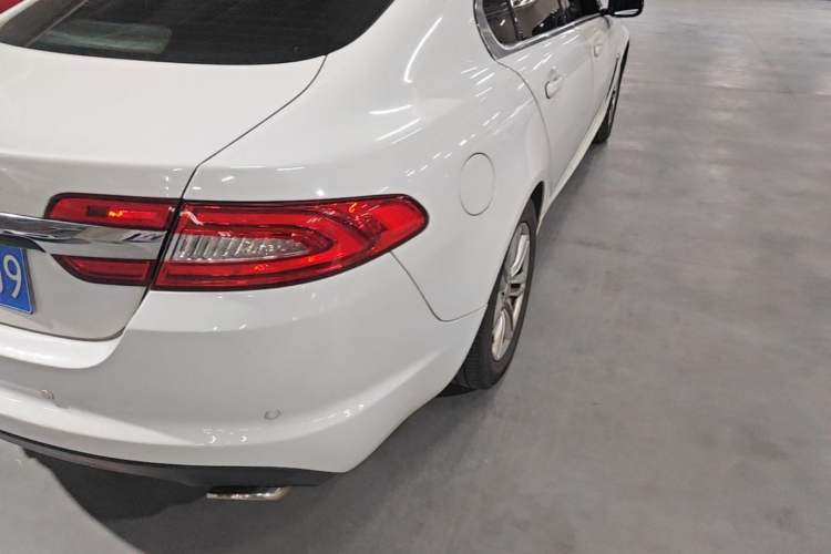 Used Jaguar XF 2015 XF 2.0T Prestige Edition Exterior 3