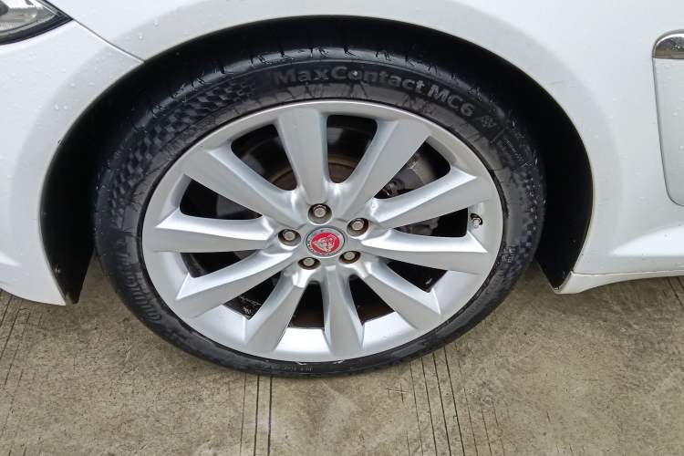Used Jaguar XF 2015 XF 2.0T Luxury Edition Exterior 7