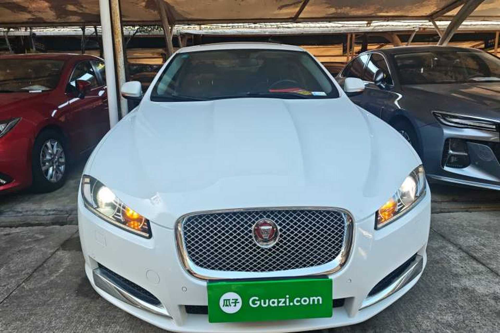 Used Jaguar XF 2015 XF 2.0T Luxury Edition Front