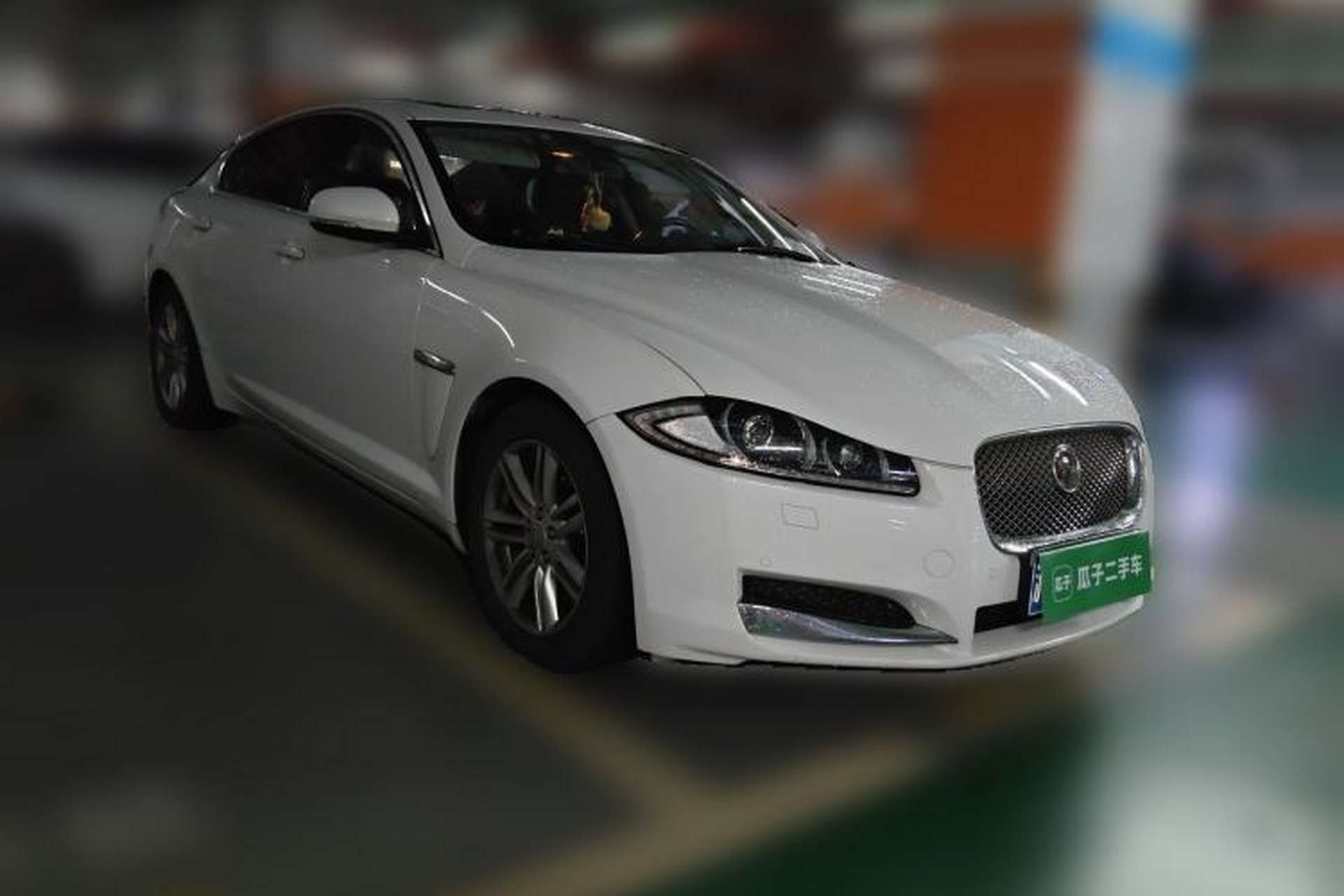 Used Jaguar XF 2015 XF 2.0T Prestige Edition Front Right 45 Deg