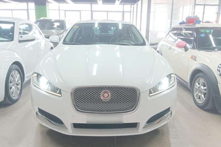 Used Jaguar XF 2015 XF 2.0T Prestige Edition Front