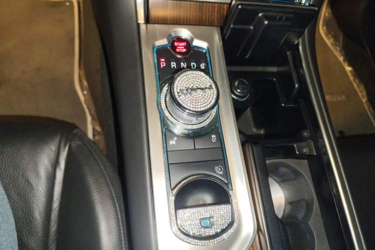 Used Jaguar XF 2015 XF 2.0T 80th Anniversary Collector's Edition Gear Lever