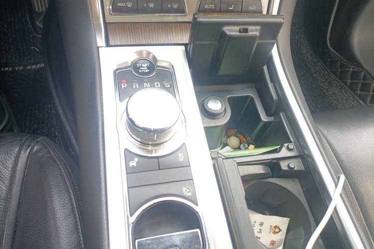 Used Jaguar XF 2015 XF 2.0T Prestige Edition Gear Lever