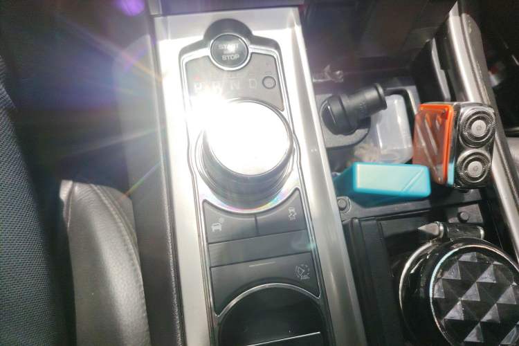 Used Jaguar XF 2015 XF 2.0T Prestige Edition Gear Lever