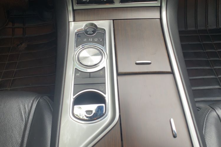 Used Jaguar XF 2015 XF 2.0T Sportbrake Luxury Edition Gear Lever