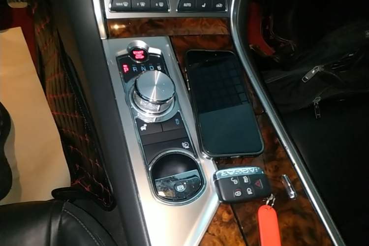 Used Jaguar XF 2015 XF 2.0T 80th Anniversary Limited Edition Luxury Model Gear Lever