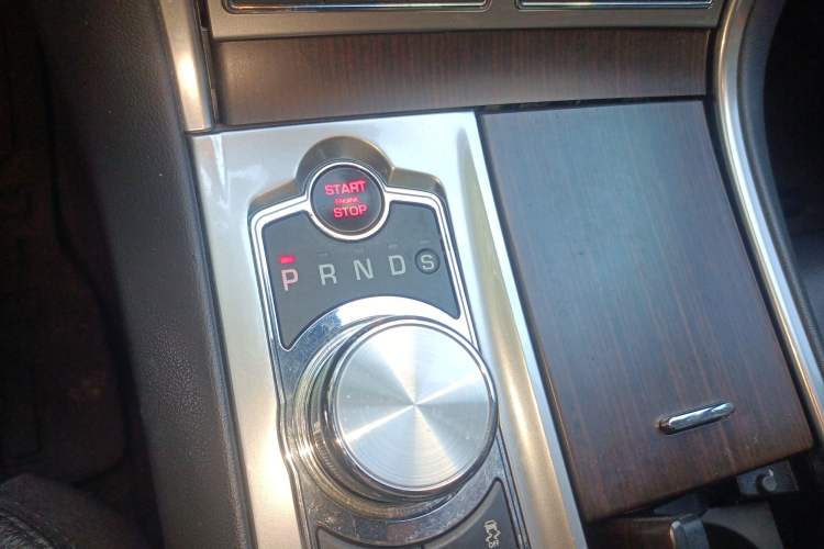Used Jaguar XF 2015 XF 2.0T 80th Anniversary Collector's Edition Gear Lever