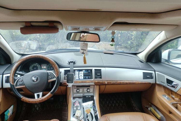 Used Jaguar XF 2015 XF 2.0T Sportbrake Luxury Edition Headliner