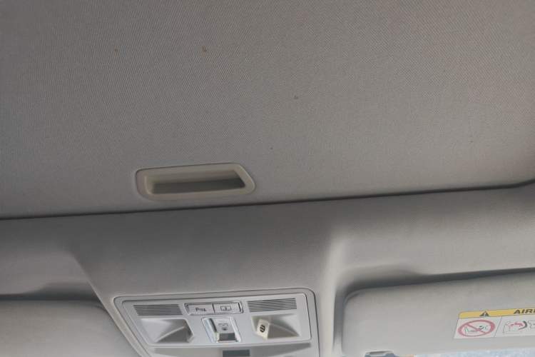 Used Jaguar XF 2015 XF 2.0T Sportbrake Luxury Edition Headliner