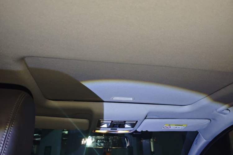 Used Jaguar XF 2015 XF 2.0T Luxury Edition Headliner