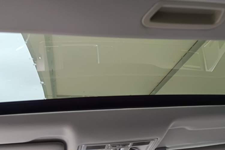 Used Jaguar XF 2015 XF 2.0T Luxury Edition Headliner