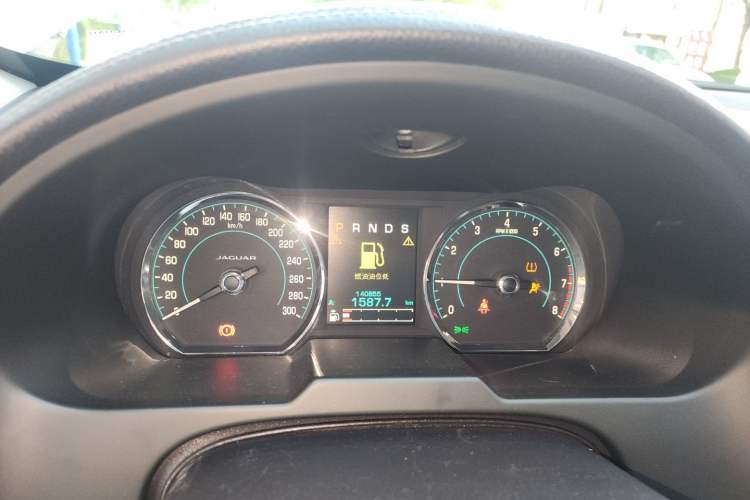 Used Jaguar XF 2015 XF 2.0T Prestige Edition Instrument Cluster