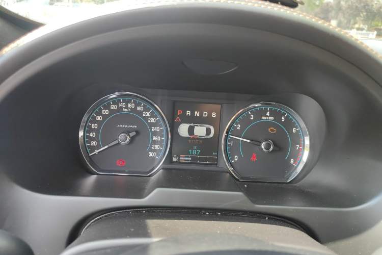 Used Jaguar XF 2015 XF 2.0T Luxury Edition Instrument Cluster