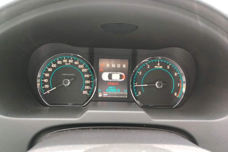 Used Jaguar XF 2015 XF 2.0T Prestige Edition Instrument Cluster