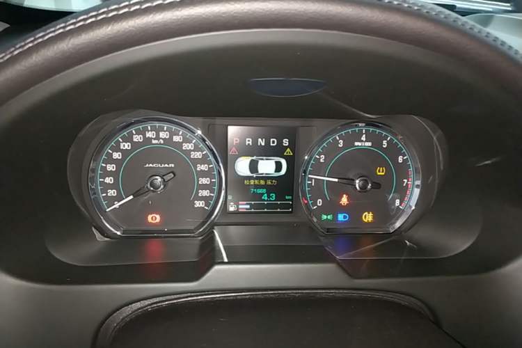 Used Jaguar XF 2015 XF 2.0T 80th Anniversary Limited Edition Luxury Model Instrument Cluster