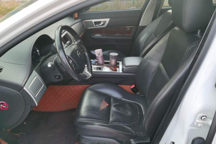 Used Jaguar XF 2015 XF 2.0T Sportbrake Luxury Edition Left Front Seat