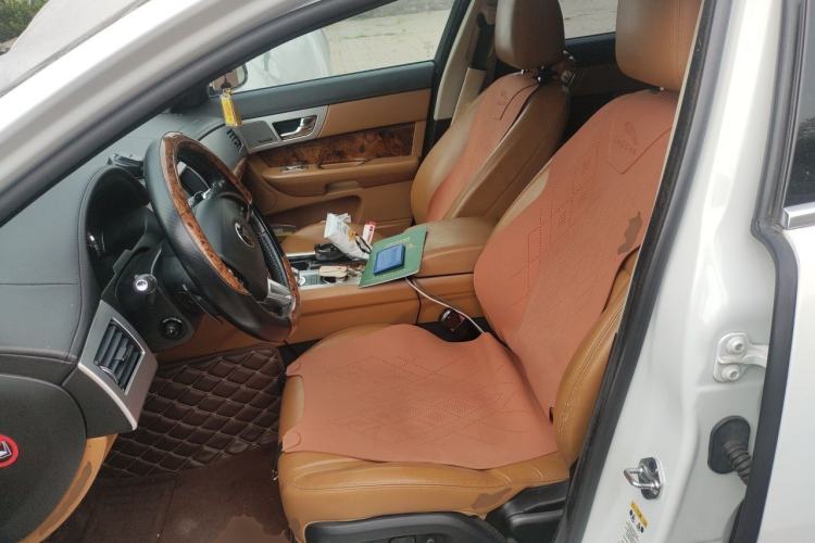 Used Jaguar XF 2015 XF 2.0T Sportbrake Luxury Edition Left Front Seat