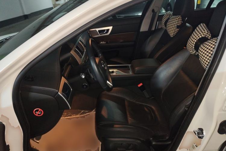 Used Jaguar XF 2015 XF 2.0T 80th Anniversary Collector's Edition Left Front Seat