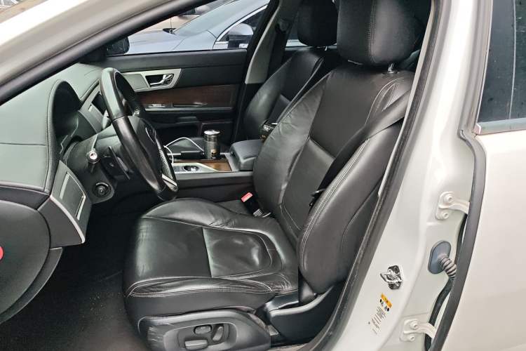 Used Jaguar XF 2015 XF 2.0T 80th Anniversary Collector's Edition Left Front Seat