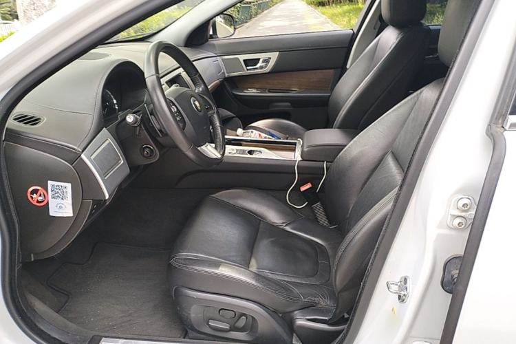 Used Jaguar XF 2015 XF 2.0T Prestige Edition Left Front Seat