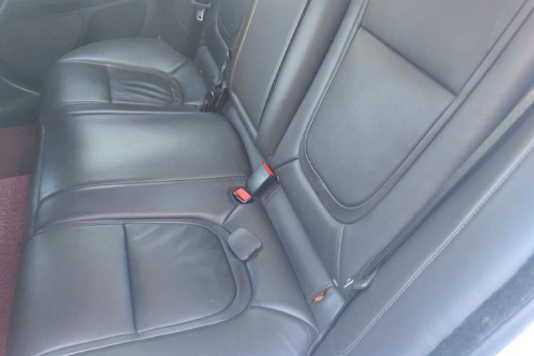 Used Jaguar XF 2015 XF 2.0T Luxury Edition Left Rear Seat