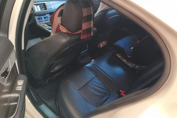 Used Jaguar XF 2015 XF 2.0T Prestige Edition Left Rear Seat