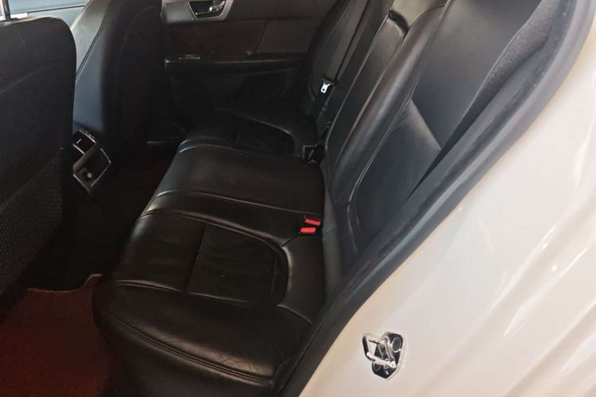 Used Jaguar XF 2015 XF 2.0T Luxury Edition Left Rear Seat