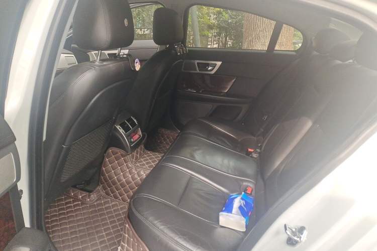 Used Jaguar XF 2015 XF 2.0T Luxury Edition Left Rear Seat