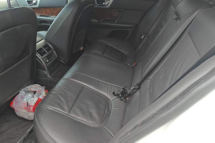 Used Jaguar XF 2015 XF 2.0T Sportbrake Luxury Edition Left Rear Seat