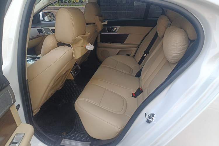 Used Jaguar XF 2015 XF 2.0T Prestige Edition Left Rear Seat