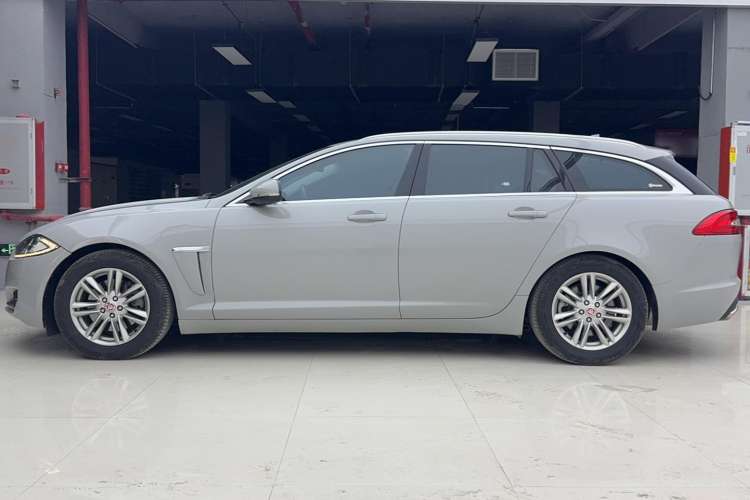 Used Jaguar XF 2015 XF 2.0T Sportbrake Luxury Edition Left Side