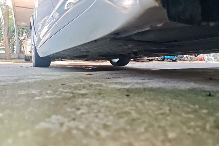 Used Jaguar XF 2015 XF 2.0T Luxury Edition Left Side Sill