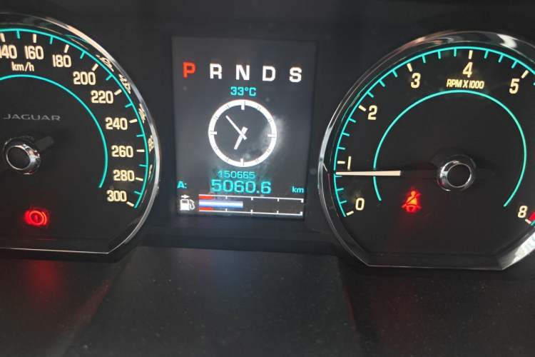 Used Jaguar XF 2015 XF 2.0T Sportbrake Luxury Edition Odometer Close Up