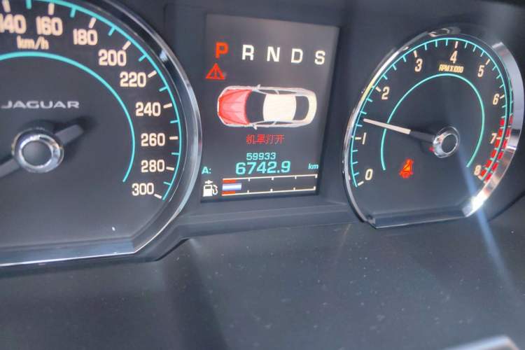 Used Jaguar XF 2015 XF 2.0T Luxury Edition Odometer Close Up