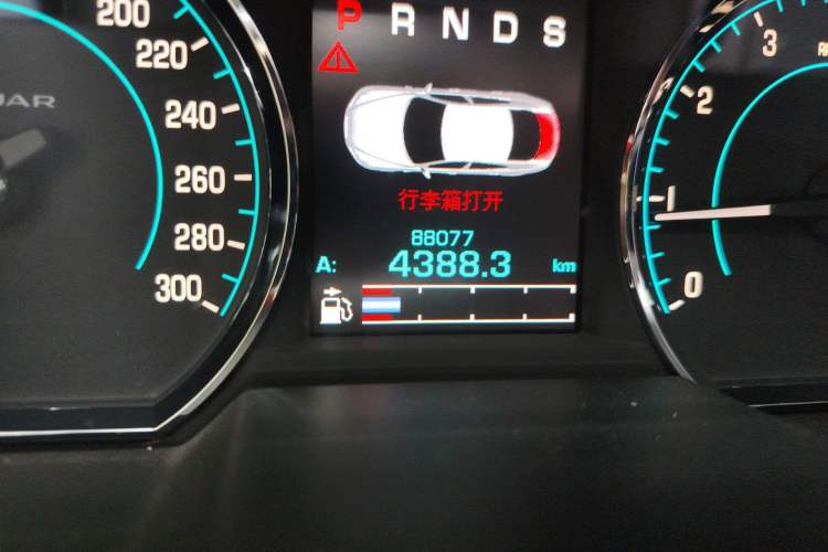 Used Jaguar XF 2015 XF 2.0T Prestige Edition Odometer Close Up
