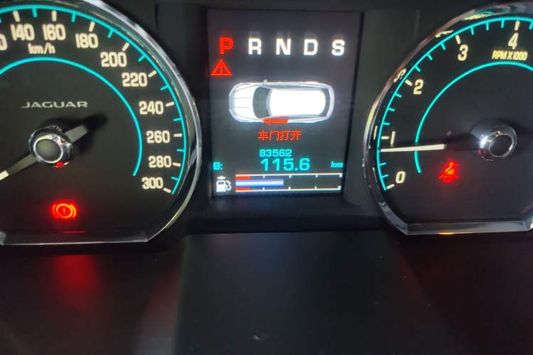Used Jaguar XF 2015 XF 2.0T Sportbrake Luxury Edition Odometer Close Up