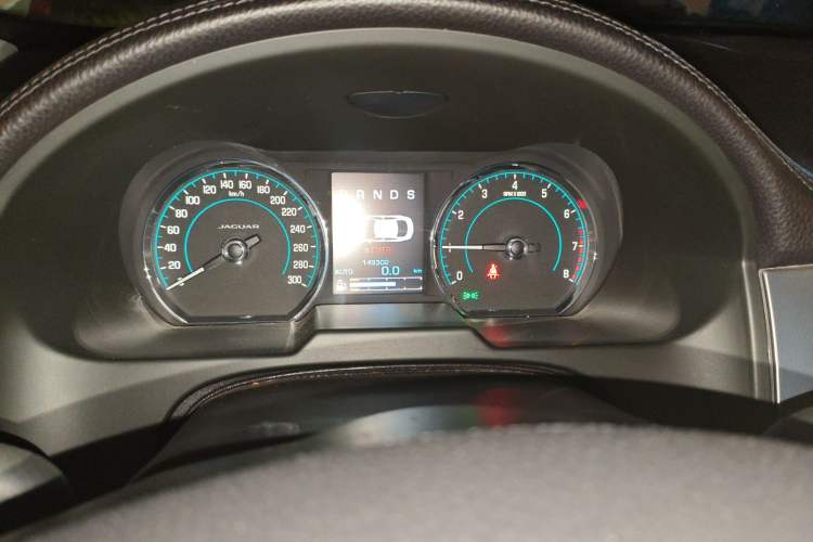Used Jaguar XF 2015 XF 2.0T Prestige Edition Odometer Close Up