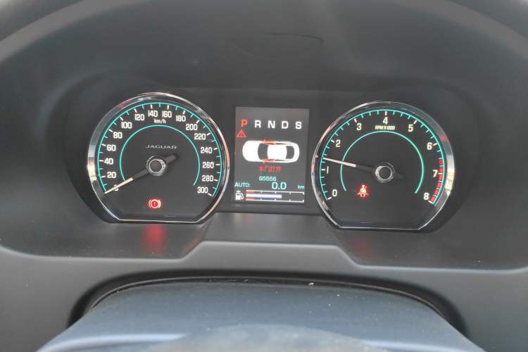 Used Jaguar XF 2015 XF 2.0T Prestige Edition Odometer Close Up
