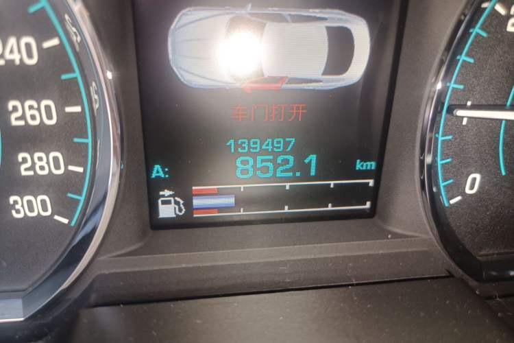Used Jaguar XF 2015 XF 2.0T Prestige Edition Odometer Close Up