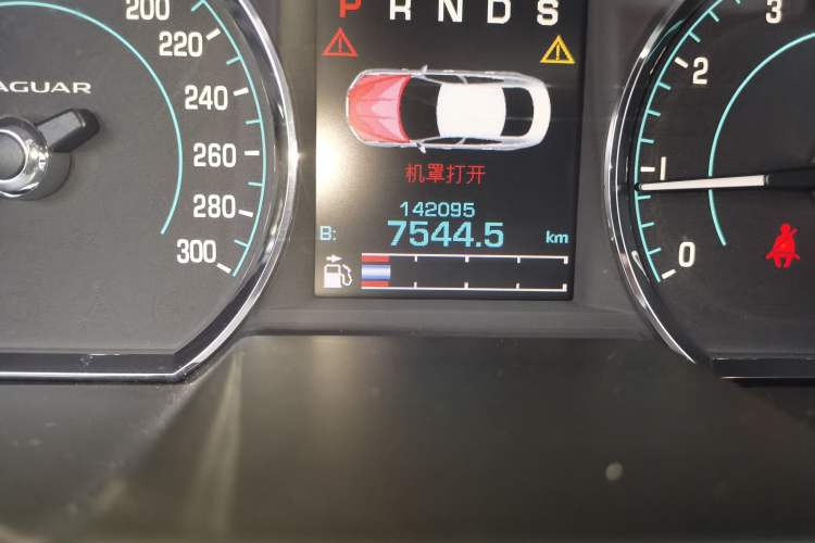 Used Jaguar XF 2015 XF 3.0 SC R-Sport Luxury Edition Odometer Close Up