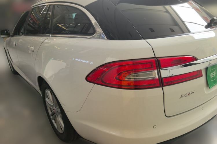 Used Jaguar XF 2015 XF 2.0T Sportbrake Luxury Edition Rear Left 45 Deg