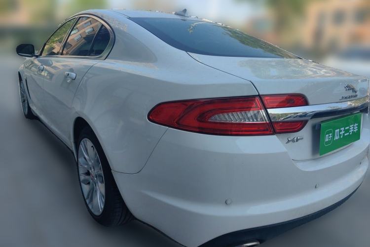 Used Jaguar XF 2015 XF 2.0T Luxury Edition Rear Left 45 Deg