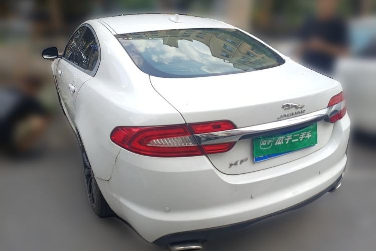Used Jaguar XF 2015 XF 2.0T Luxury Edition Rear Left 45 Deg