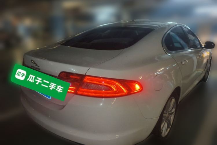 Used Jaguar XF 2015 XF 2.0T 80th Anniversary Collector's Edition Rear Right 45 Deg