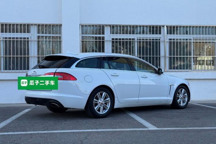 Used Jaguar XF 2015 XF 2.0T Sportbrake Luxury Edition Rear Right 45 Deg