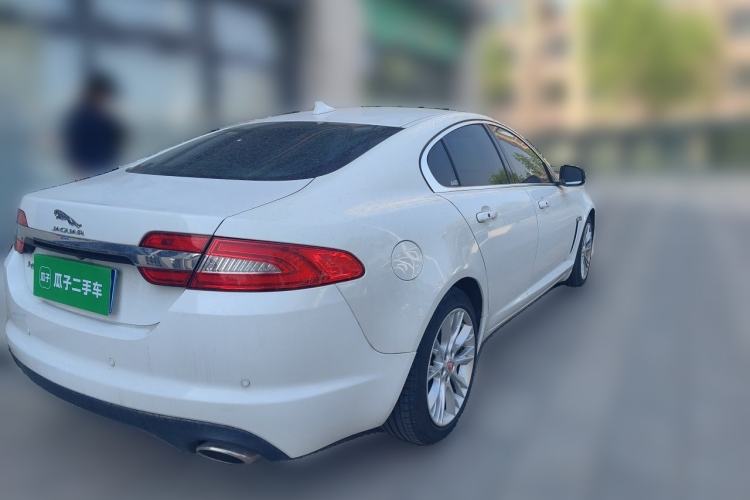 Used Jaguar XF 2015 XF 2.0T Luxury Edition Rear Right 45 Deg