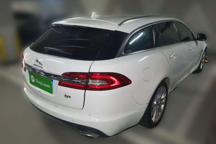 Used Jaguar XF 2015 XF 2.0T Sportbrake Luxury Edition Rear Right 45 Deg