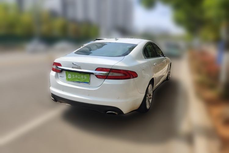 Used Jaguar XF 2015 XF 2.0T Luxury Edition Rear Right 45 Deg